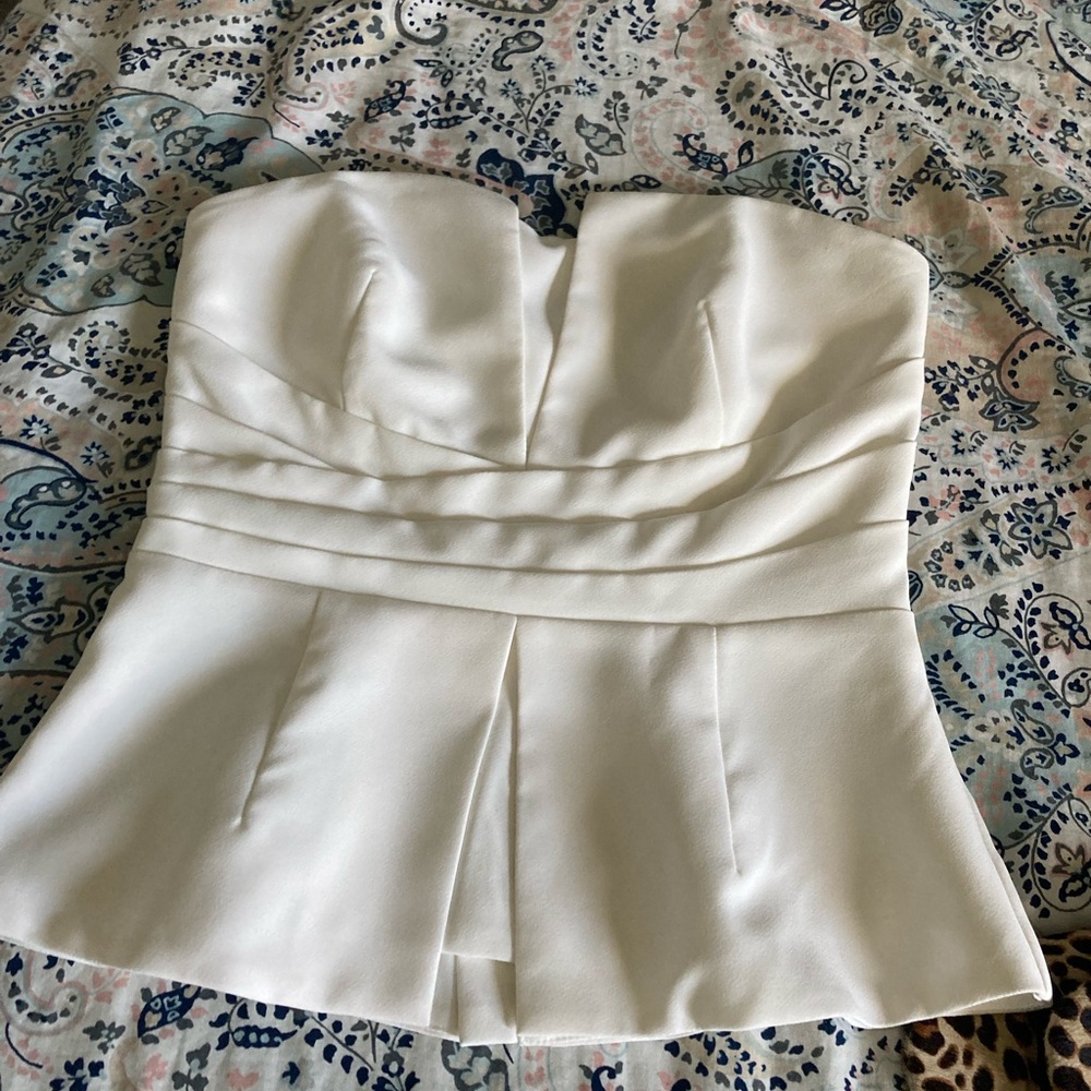 White House black market bandeau top. Suiting fabric. Size 2. L